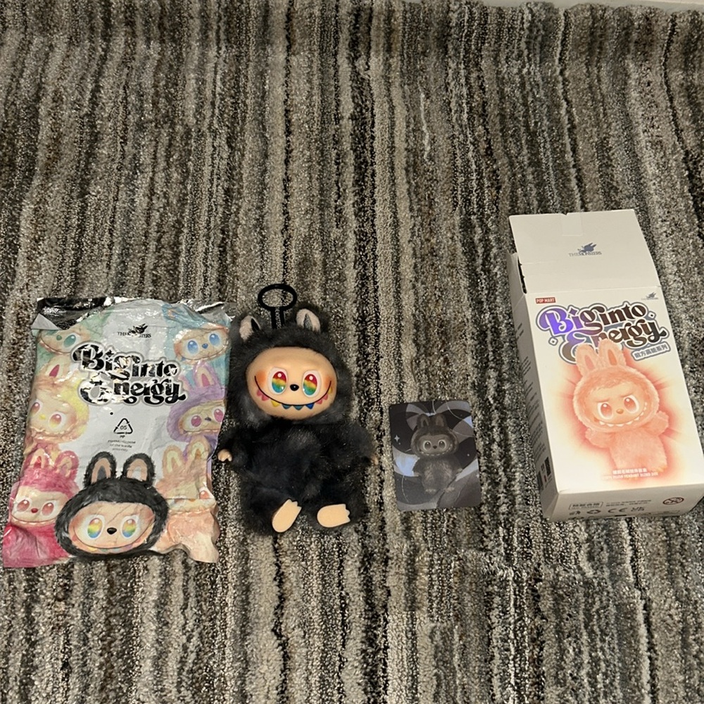 SECRET FIND LABUBU POP MART AUTHENTIC FIGURE Energy Bunny Figure BRAND NEW